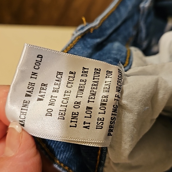 Chic Soul NWOT Light blue Denim shorts Size 2x - Picture 7 of 8